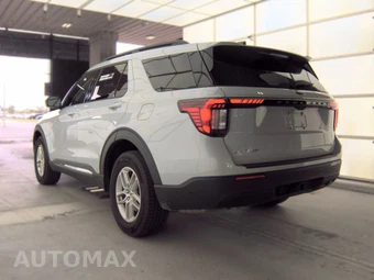 2025 Ford Explorer Active - miniatura 8