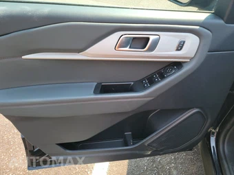 2025 Ford Explorer Active - miniatura 15