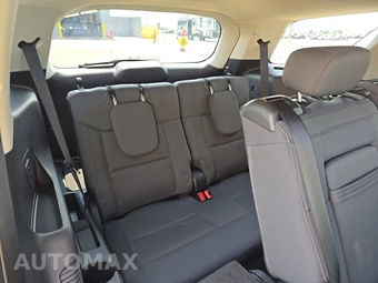 2025 Ford Explorer Active - miniatura 14