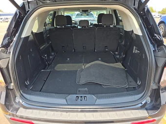 2025 Ford Explorer Active - miniatura 17