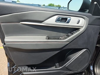 2025 Ford Explorer Active - miniatura 9