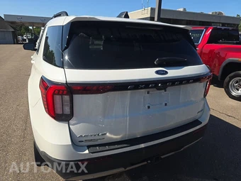 2025 Ford Explorer Active - miniatura 5