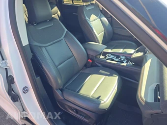 2025 Ford Explorer Active - miniatura 8