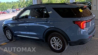 2025 Ford Explorer Active - miniatura 2