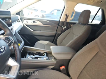 2025 Ford Explorer Active - miniatura 5