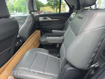 2025 Ford Explorer Active - miniatura 10