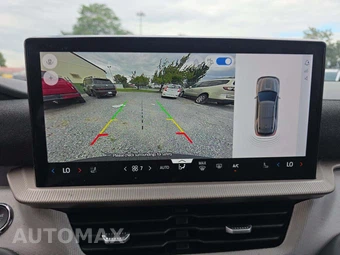 2025 Ford Explorer Active - miniatura 25