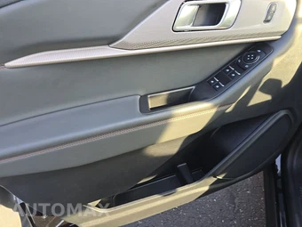 2025 Ford Explorer Active - miniatura 15