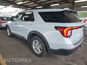 2025 Ford Explorer Active - miniatura 6
