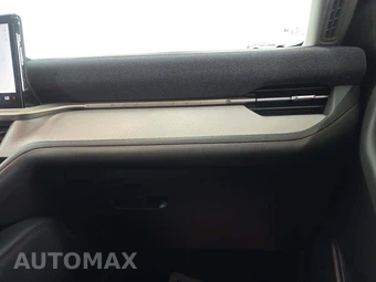 2025 Ford Explorer Active - miniatura 17