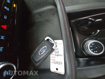 2025 Ford Explorer Active - miniatura 5
