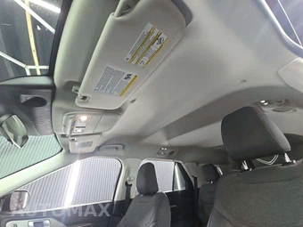 2025 Ford Explorer Active - miniatura 8