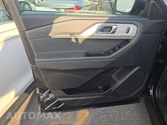 2025 Ford Explorer Active - miniatura 14