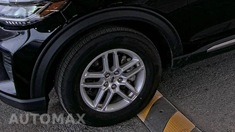 2025 Ford Explorer Active - miniatura 7