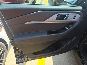 2025 Ford Explorer Active - miniatura 15