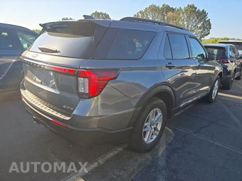 2025 Ford Explorer Active - miniatura 4