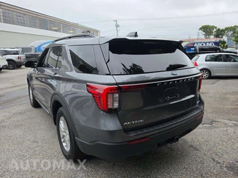 2025 Ford Explorer Active - miniatura 2