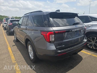 2025 Ford Explorer Active - miniatura 6