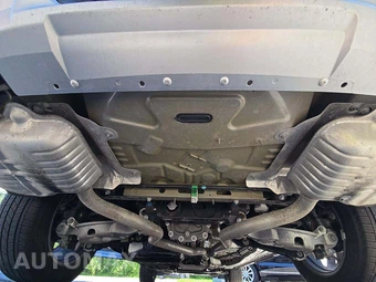 2025 Ford Explorer Active - miniatura 13