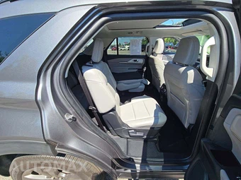 2025 Ford Explorer Active - miniatura 14