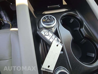 2025 Ford Explorer Active - miniatura 5