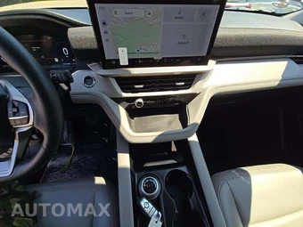2025 Ford Explorer Active - miniatura 7
