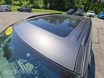 2025 Ford Explorer Active - miniatura 9