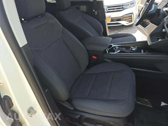 2025 Ford Explorer Active - miniatura 19