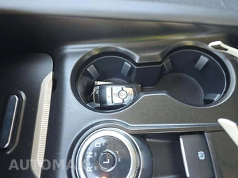 2025 Ford Explorer Active - miniatura 8