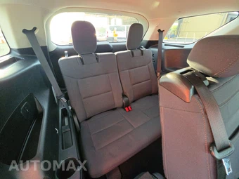 2025 Ford Explorer Active - miniatura 20