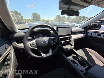 2025 Ford Explorer Active - miniatura 11