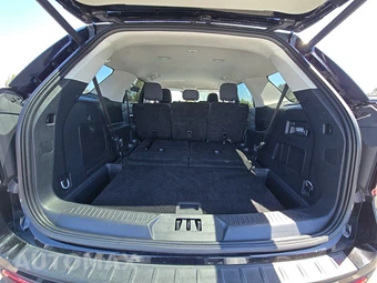 2025 Ford Explorer Active - miniatura 17