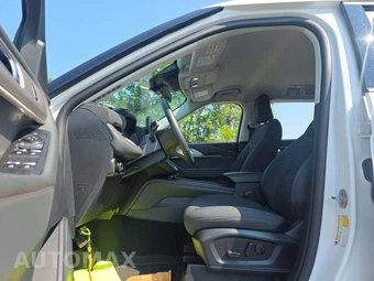 2025 Ford Explorer Active - miniatura 6