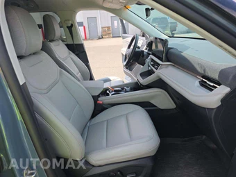 2025 Ford Explorer Active - miniatura 19