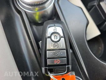 2025 Ford Explorer Active - miniatura 8
