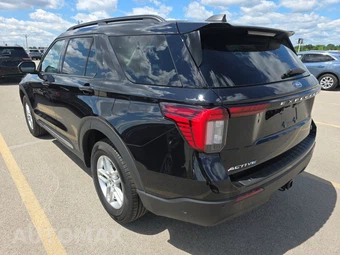 2025 Ford Explorer Active - miniatura 6