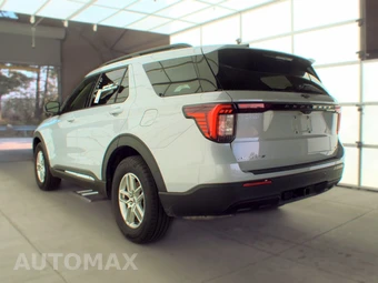 2025 Ford Explorer Active - miniatura 8