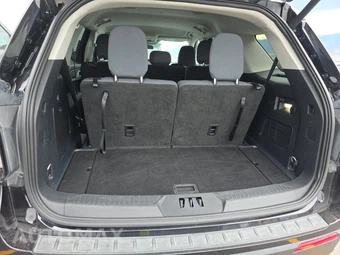 2025 Ford Explorer Active - miniatura 18