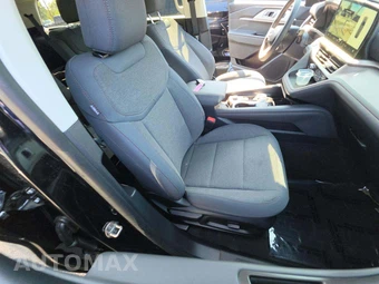 2025 Ford Explorer Active - miniatura 19