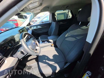 2025 Ford Explorer Active - miniatura 6