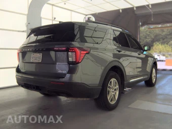 2025 Ford Explorer Active - miniatura 5