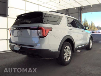 2025 Ford Explorer Active - miniatura 5