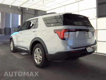 2025 Ford Explorer Active - miniatura 8