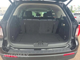 2025 Ford Explorer Active - miniatura 12