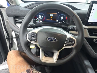 2025 Ford Explorer Active - miniatura 10