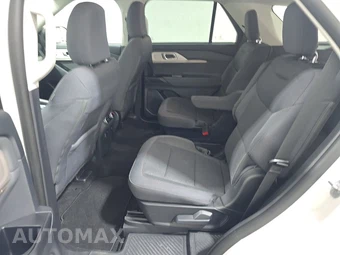 2025 Ford Explorer Active - miniatura 13