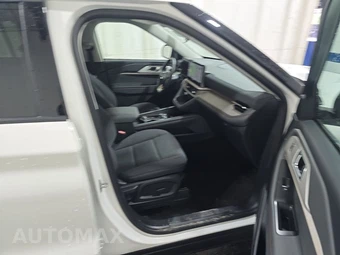 2025 Ford Explorer Active - miniatura 8