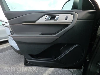 2025 Ford Explorer Active - miniatura 15