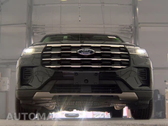 2025 Ford Explorer Active - miniatura 3