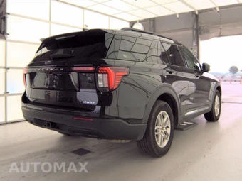 2025 Ford Explorer Active - miniatura 5